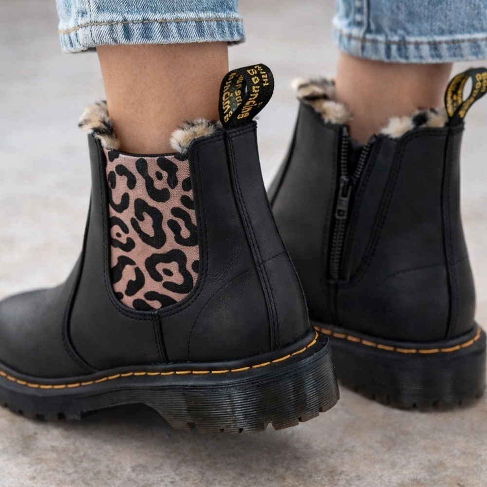 NIB Dr. Martens Leonore Chelsea Boots Black Fur Lined Leopard Elastic EU 37 - Picture 3 of 4